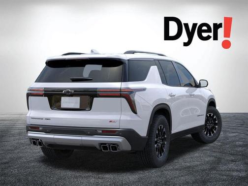 Polar White Tricoat 2026 Chevrolet Traverse AWD Z71