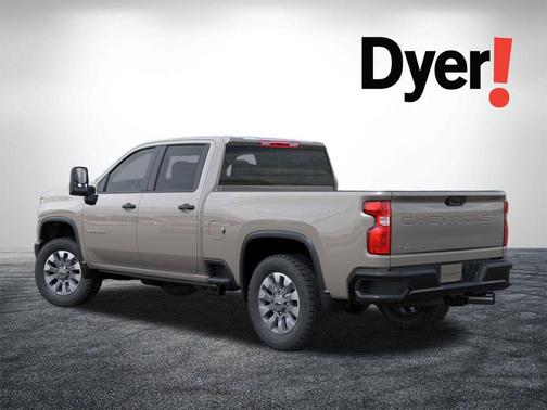 Summit White 2026 Chevrolet Silverado 2500 Custom
