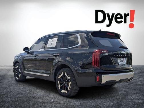 Ebony Black 2023 Kia Telluride S