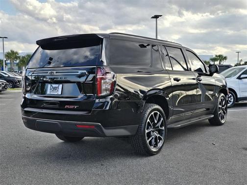 2022 Chevrolet Suburban RST
