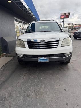 White 2009 Kia Borrego EX V6