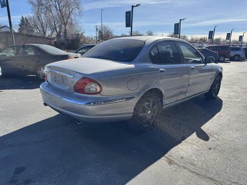 2004 Jaguar X-Type 2.5
