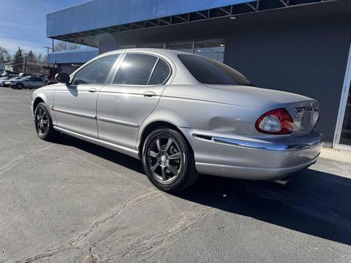 2004 Jaguar X-Type 2.5