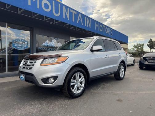 Mineral Gray 2011 Hyundai SANTA FE SE