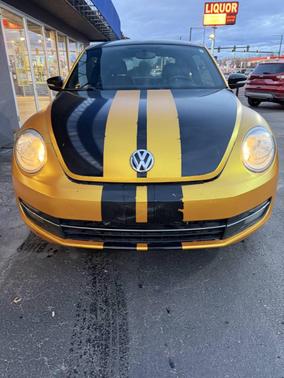 2012 Volkswagen Beetle Base