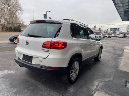 2012 Volkswagen Tiguan SE