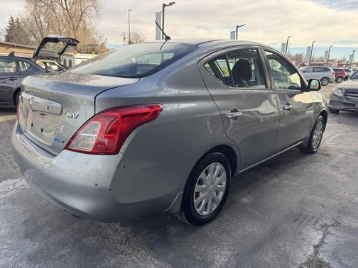 2012 Nissan Versa 1.6 S