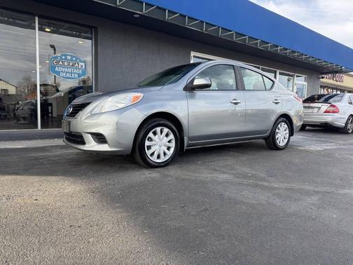 2012 Nissan Versa 1.6 S