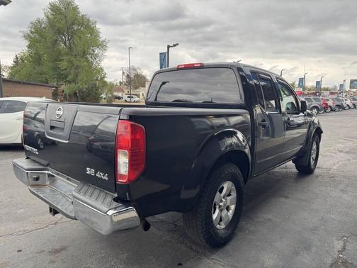 Black 2010 Nissan Frontier SE