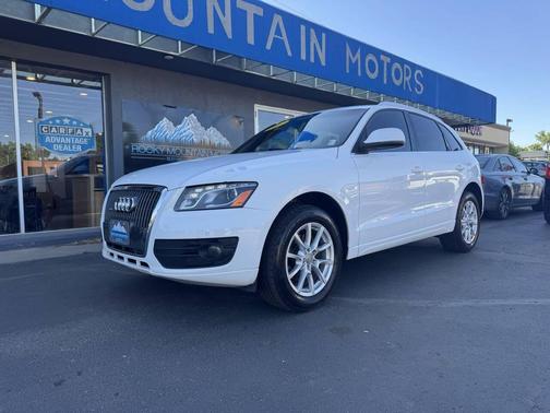 White 2012 Audi Q5 2.0T Premium Plus