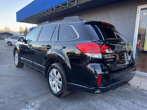 2010 Subaru Outback 3.6 R Limited