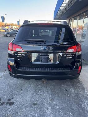 2010 Subaru Outback 3.6 R Limited