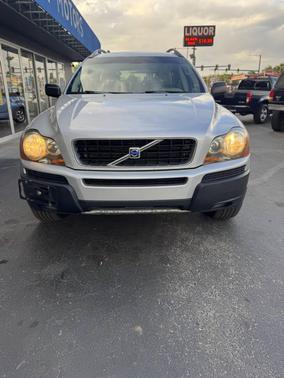 Titanium Gray Metallic 2005 Volvo XC90 2.5T