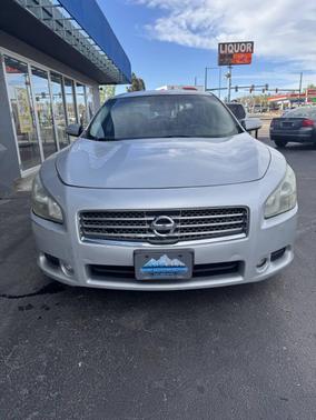 Brilliant Silver Metallic 2011 Nissan Maxima SV