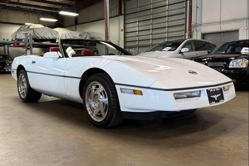 White 1990 Chevrolet Corvette Base