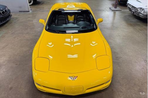 2002 Chevrolet Corvette Base