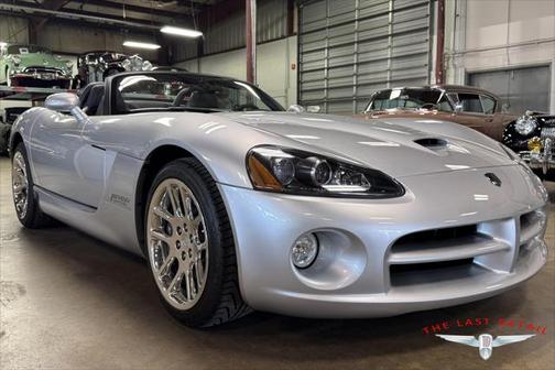 2003 Dodge Viper SRT10