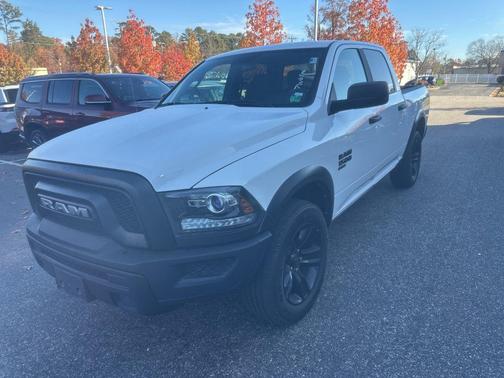 2024 RAM 1500 Classic Warlock Crew Cab 4x4 5'7' Box
