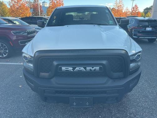 2024 RAM 1500 Classic Warlock Crew Cab 4x4 5'7' Box