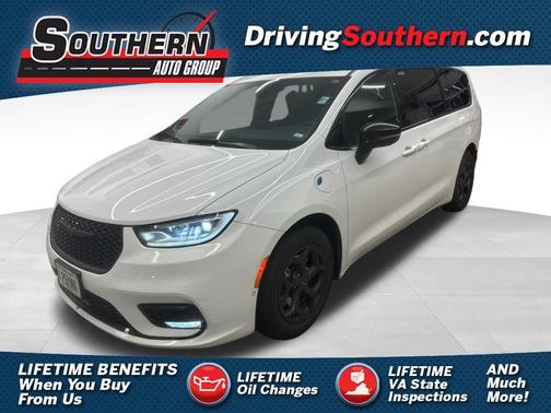 2024 Chrysler Pacifica Hybrid S Appearance Pkg