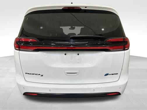 2024 Chrysler Pacifica Hybrid S Appearance Pkg