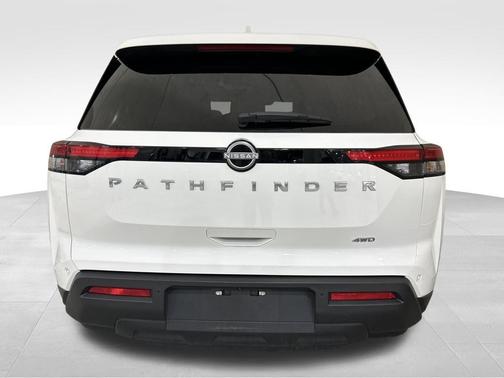 2025 Nissan Pathfinder SV 4WD