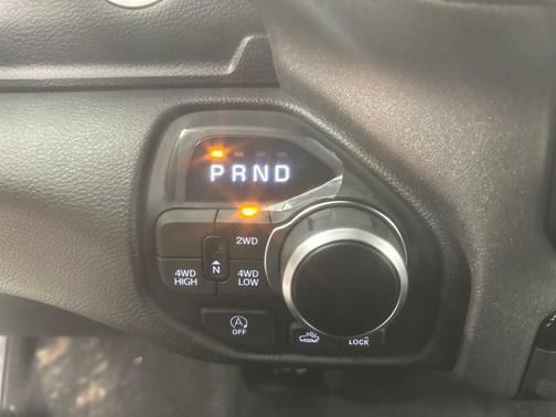 2026 RAM 1500 Warlock Crew Cab 4x4 5'7' Box