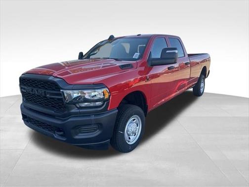 2024 RAM 2500 Tradesman Crew Cab 4x4 8' Box