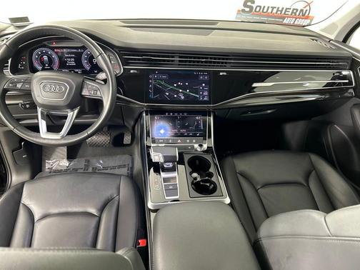 2024 Audi Q7 45 Premium Plus