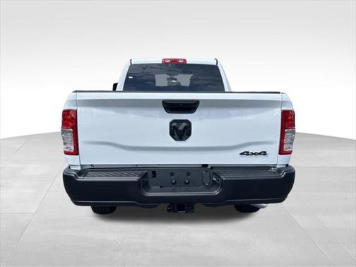 2024 RAM 2500 Tradesman Crew Cab 4x4 6'4' Box