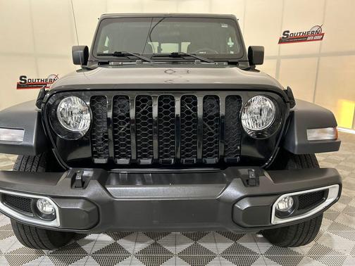 2023 Jeep Gladiator Sport S