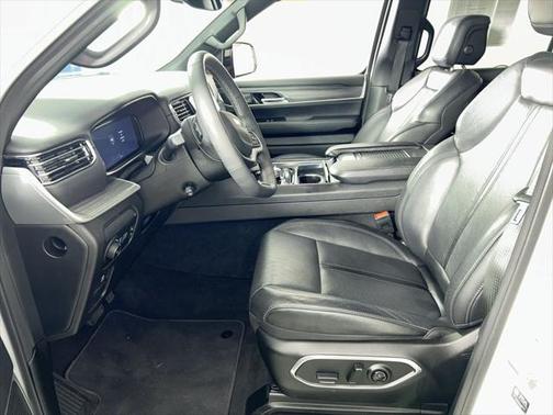 2023 Jeep Wagoneer L Series III 4x4