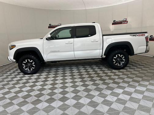 2022 Toyota Tacoma TRD Off-Road