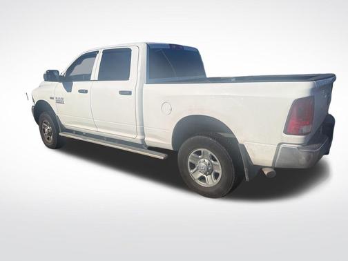 2017 RAM 2500 Tradesman Crew Cab 4x4 6'4' Box