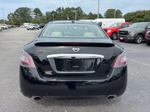 2014 Nissan Maxima SV