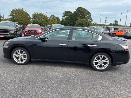 2014 Nissan Maxima SV