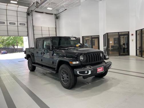 2024 Jeep Gladiator Sport S