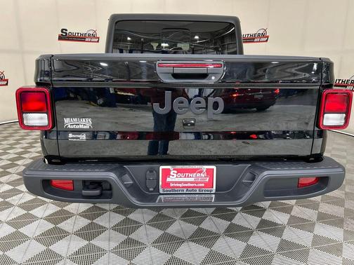 2024 Jeep Gladiator Sport S