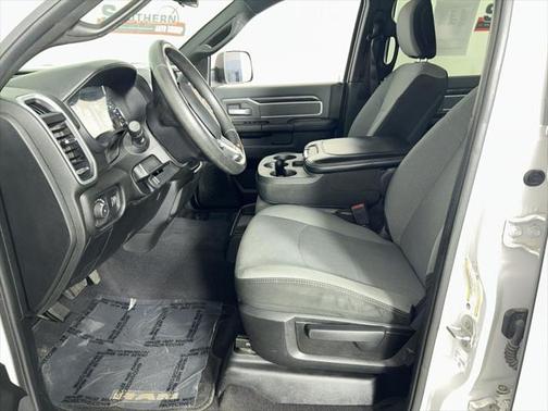 2021 RAM 2500 Big Horn Crew Cab 4x4 6'4' Box
