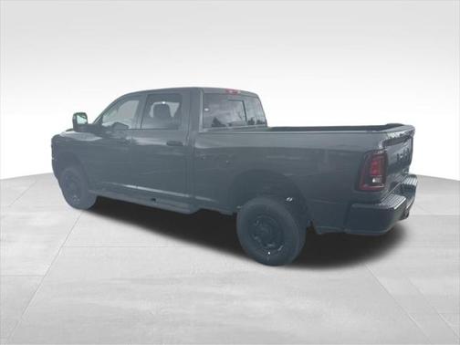 2025 RAM 2500 Tradesman Crew Cab 4x4 6'4' Box