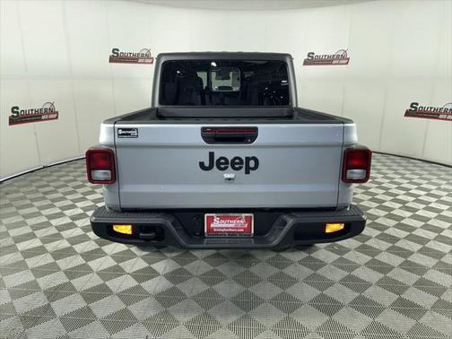 2024 Jeep Gladiator Sport S