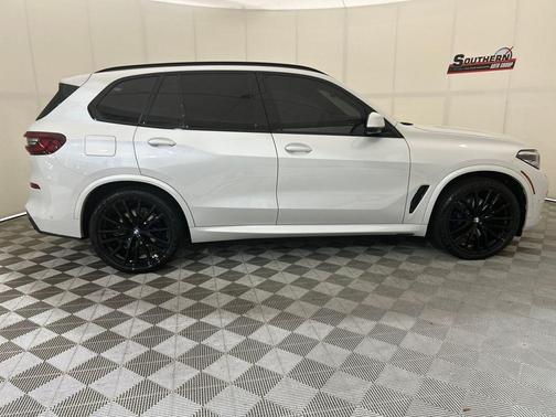 2023 BMW X5 sDrive40i