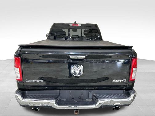Diamond Black Crystal Pearlcoat 2020 RAM 1500 Big Horn/Lone Star
