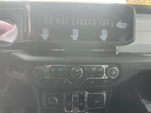 2025 Jeep Gladiator Willys