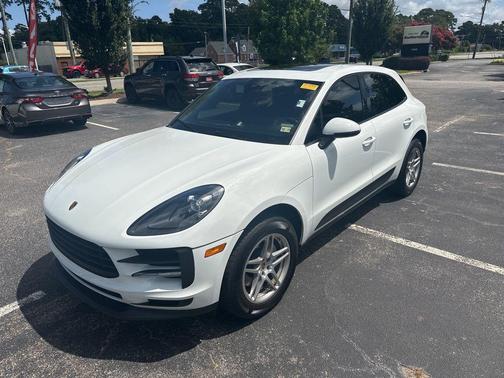 2020 Porsche Macan Base