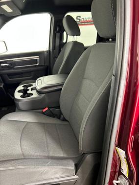 2022 RAM 1500 Classic Warlock Quad Cab 4x2 6'4' Box