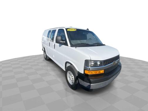 2024 Chevrolet Express 2500 RWD 2500 Regular Wheelbase WT