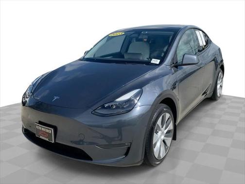 2023 Tesla Model Y Long Range Dual Motor All-Wheel Drive