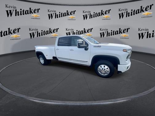 Iridescent Pearl Tricoat 2024 Chevrolet Silverado 3500 High Country