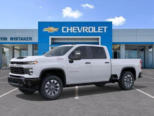 Summit White 2026 Chevrolet Silverado 2500 Custom